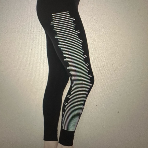 Black Line by Noli “jagger” Leggings - Picture 2 of 5